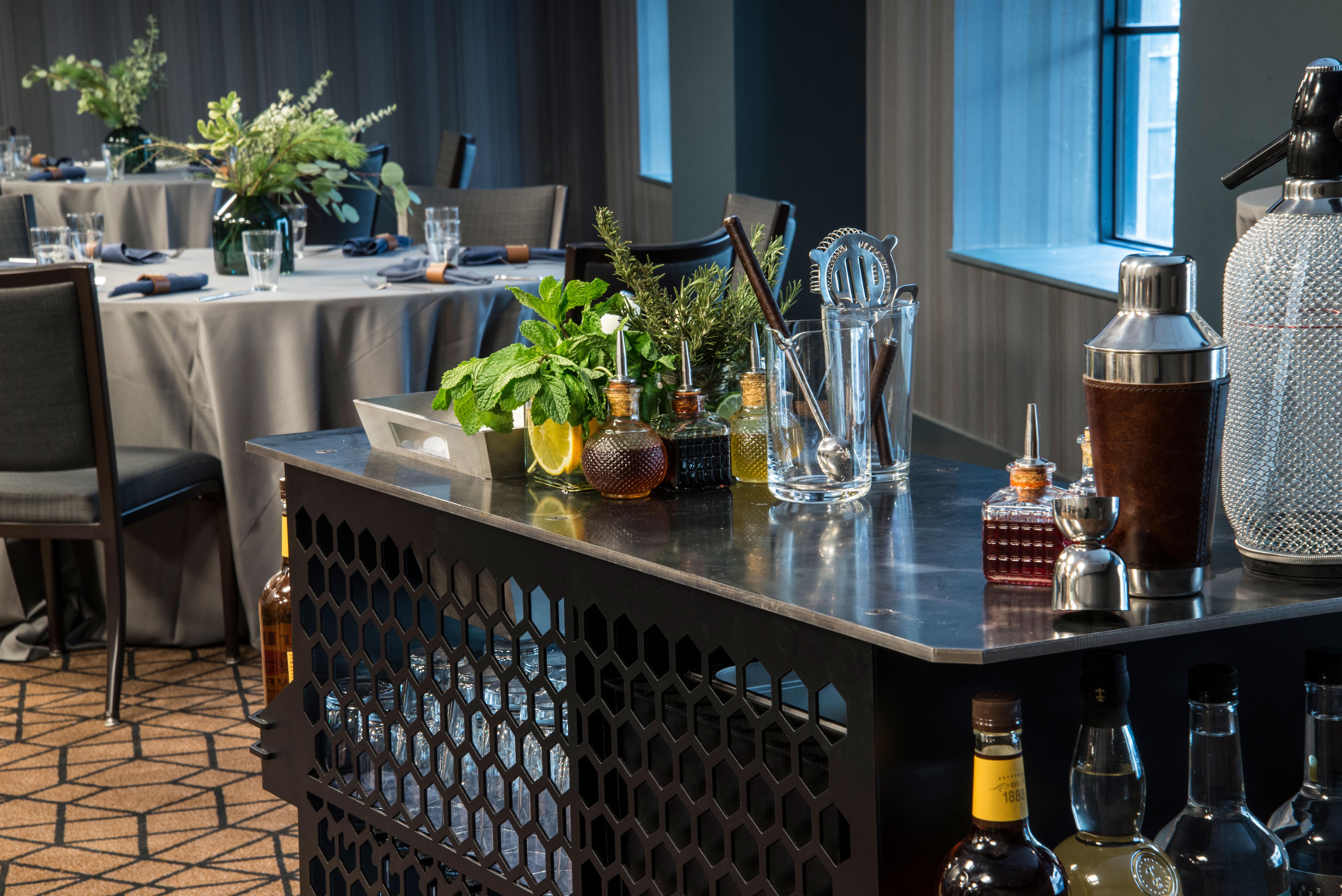 Hotel Theodore Сиэтл Экстерьер фото